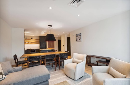 Stowe Area Condo | Experience the cozy charm of the Treehouse at Spruce Peak!