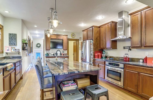 Berkeley House | Explore Denver! Welcoming Home w/Porch & Yard