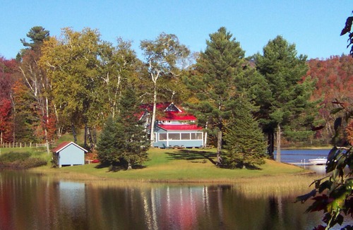 Eden House | Fabulous All-Season Lakehouse, 600' Lakefront, Lake Eden Vermont