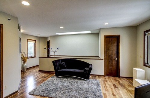 Minneapolis House | Fabulous Minneapolis Townhome-Large Groups