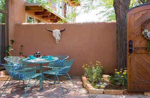 South Capitol Condo | Fall Colors & Great Weather! The Land of Enchantment!n2 BR, 2BA, 2 Patios!