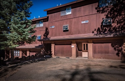 Angel Fire House | Fall is beautiful in the mountains-make your reservation now!
