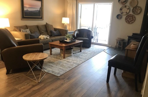 Red River Condo | Family condo, walk to ski area, private fishing pond and playground