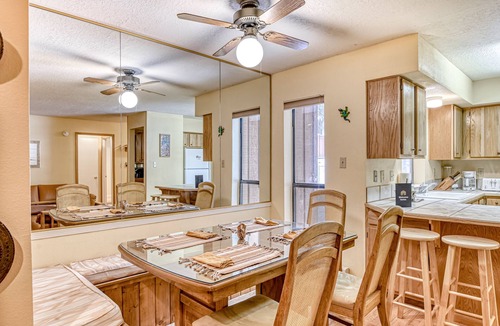 Angel Fire Condo | Family-friendly home close to mountain and restaurants - 1 dog okay