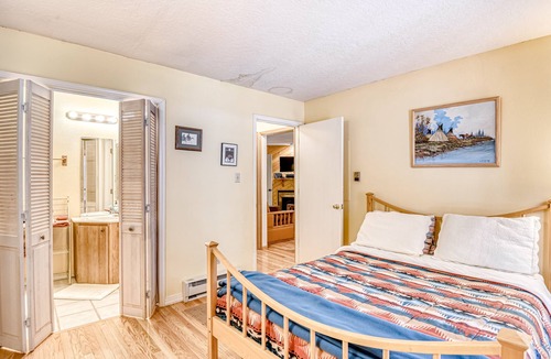 Angel Fire Condo | Family-friendly home close to mountain and restaurants - 1 dog okay