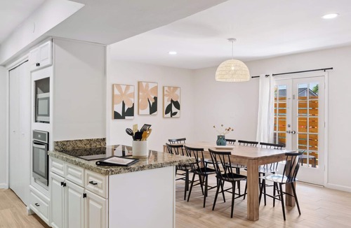 Tempe House | Family Friendly Retreat | Pool & Putting Green