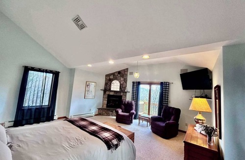 Windham Ski Chalet | Family-Friendly Windham Estate, Swimming Pond, Spa