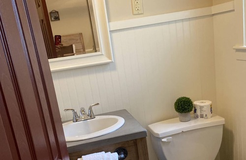 Lake Placid House | Family Suite with Mountain Views Room 7