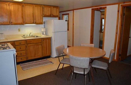 Brier Hill Cabin | Family vacation on Black Lake with a private beach!