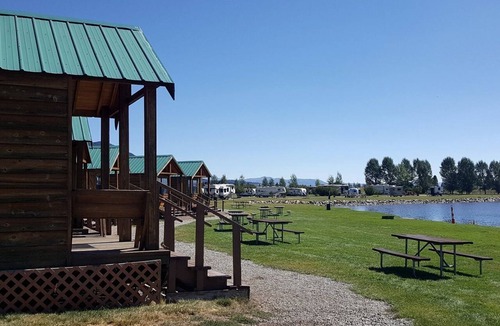 West Yellowstone Cabin | Fantastic Cabin with Fire Pit Close to West Yellowstone, Montana