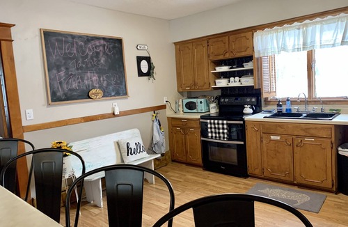 Cannon Falls Other | Farmhouse Inn - beautiful 1917 farmhouse set on 150 acres of farmland.