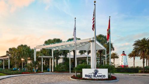 Marathon Resort | Faro Blanco Resort Marathon Florida Keys, Curio by Hilton