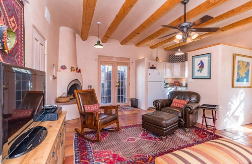 Downtown Santa Fe Cottage | Favorite Downtown Adorable Adobe ~ 8 min walk to Plaza