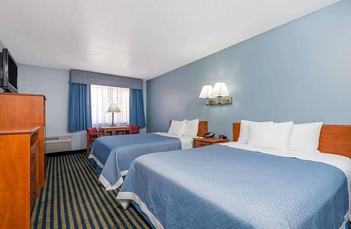 East Las Vegas Apartment | Featuring a year round indoor pool and a hot tub .