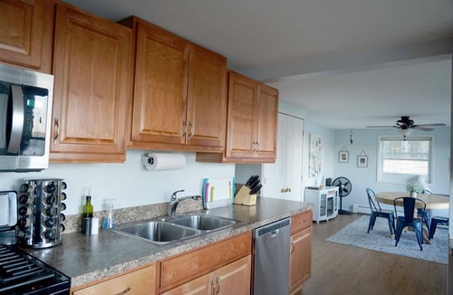 Lewiston House | Firefly Cottage