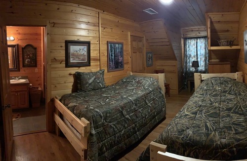 Gregory Cabin | fishing, bonfire, and country views