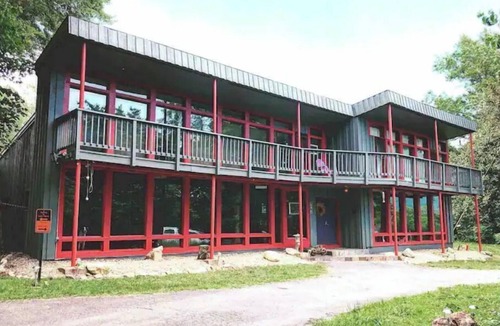 Afton House | FLASH SALE: Blue Ridge Estate Wine, Beer, & Skiing