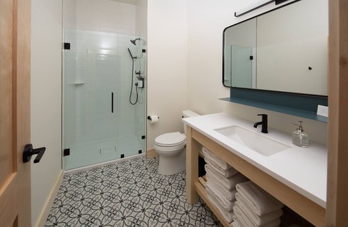 Traverse City Condo | Flat 302 Front and Union