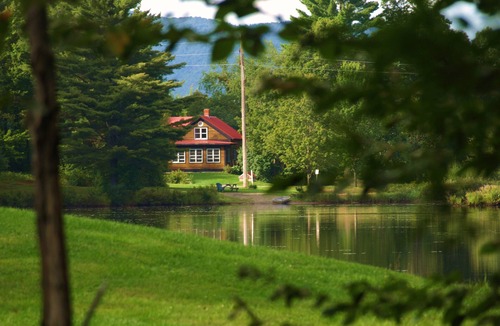 Jeffersonville House | Four-Bedroom Vermont Farmhouse near Smuggler's Notch