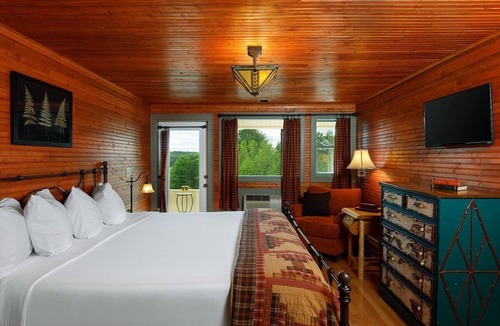 Chestertown Hotel | Friends Lake Inn