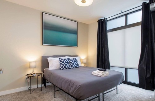 Downtown Minneapolis Apartment | Frontdesk | Comfortable + Open 1BR near Downtown