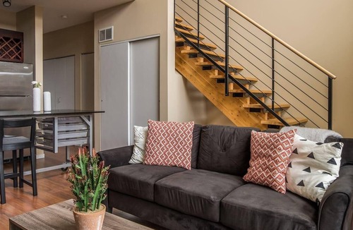 Mill District Apartment | Frontdesk | Convenient 1BR Apt in Downtown East