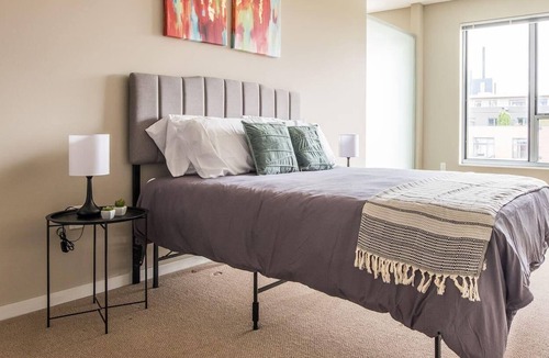 Mill District Apartment | Frontdesk | Stylish + Modern 2BR in Downtown East