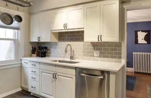 Fulton House | Fulton Retreat - Downtown Minneapolis - 50th and France!