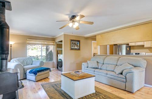 Mammoth Creek House | Furnished Deck & Mountain Views: Panguitch Cabin