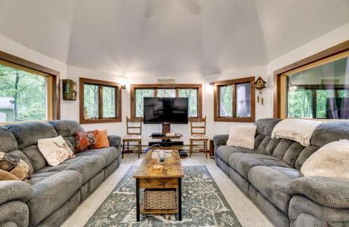 Briar Crest Woods House | Game Room, Deck & Fire Pit! Pocono Mtn House