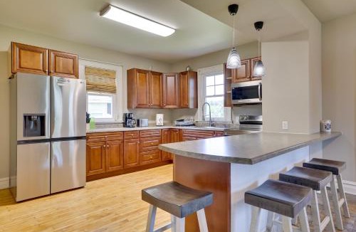 Hixton House | Gas Grill and Porch Rural Hixton Vacation Home!
