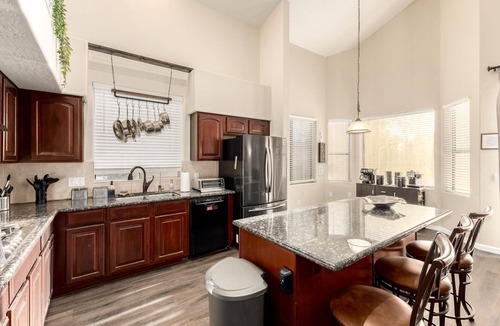 Legacy House | Gated Legacy Golf Resort w/ Heated Pool & Spa