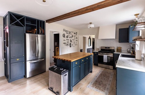 Taylors Falls House | Gatsby’s Getaway-Unique stay near downtown