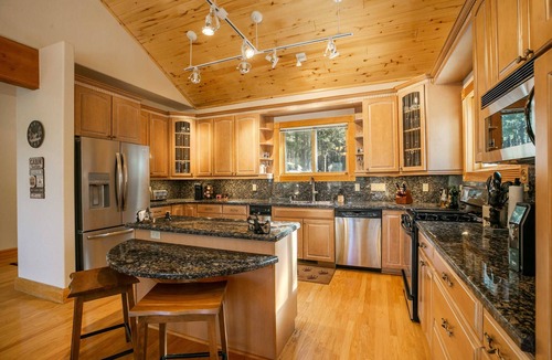 Angel Fire Cabin | Getaway ll by Velo Su