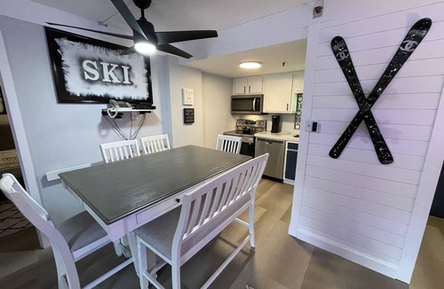 Snowshoe Condo | Good vibes only! 2BR at Silver Creek- sleeps 8