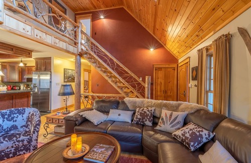 Jay House | Gooseberry Lodge | 4 Bed, 2 Bath