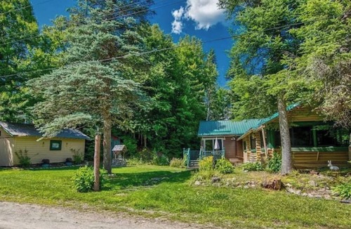 Town of Bellmont House | Gorgeous Getaway With Nature and Private Pond