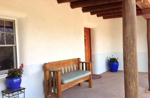 Historic Eastside House | Gorgeous on Garcia: Lux Adobe. Walking Distance to Plaza and Canyon Rd. Hot Tub!