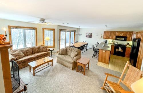 North Troy Apartment | Grammy Jay Getaway #V363