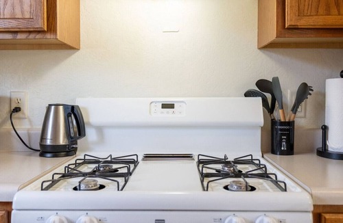 Williams Condo | Grand Canyon Value Basecamp with EV
