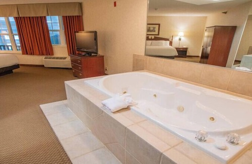 Hinckley Hotel | Grand Hinckley Inn