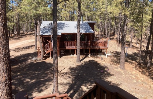 Jemez Springs Cabin | Grandmas Groovy Getaway