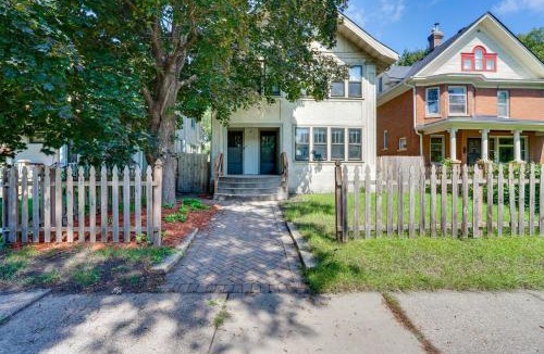 Minneapolis House | Great for Travel Nurses, Remote Workers! MPLS Home
