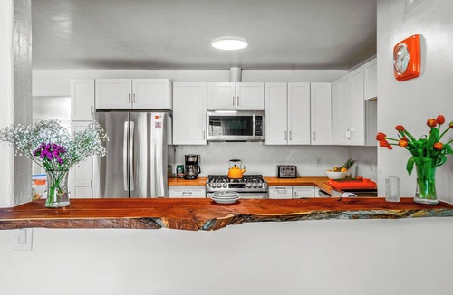 Santa Fe House | Great Living Space Outside and Inside | Private Bedrooms | Close to Downtown