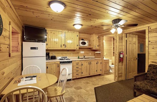 Buffalo City Cabin | Great River Road Cabin on the Mississippi Backwaters Buck Cabin