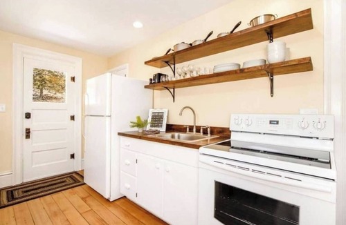 Fountain City House | Great River Road - Victorian Historic Home (1898)