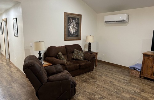 Forks House | Great space for group walking distance to grocery store and restaurant.