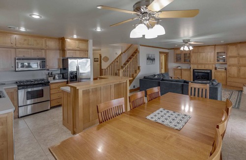 Onamia House | Great Swimming Beach, Amazing 3 Season Porch, Water Toys, Very Nice Home