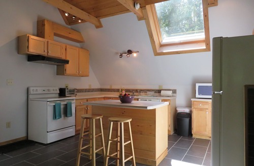 Underhill Center Apartment | Green Mountain Forest Retreat
