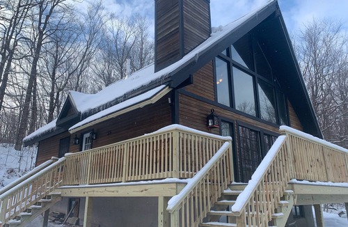 Stratton and Bromley Ski Areas House | Green Mountain National Forest Ski Chalet